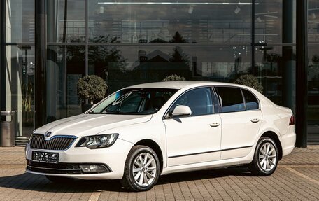 Skoda Superb III рестайлинг, 2013 год, 1 025 000 рублей, 1 фотография