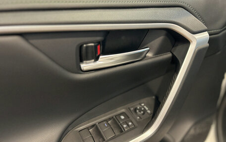 Toyota RAV4, 2025 год, 4 090 000 рублей, 13 фотография