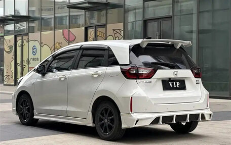 Honda Fit, 2023 год, 1 140 013 рублей, 5 фотография