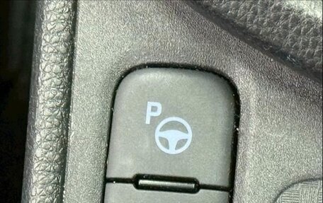 Toyota Yaris Cross, 2021 год, 2 000 000 рублей, 7 фотография