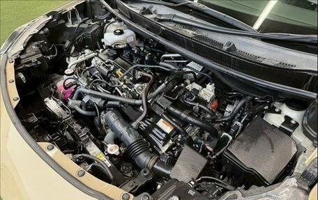 Toyota Yaris Cross, 2021 год, 2 000 000 рублей, 17 фотография