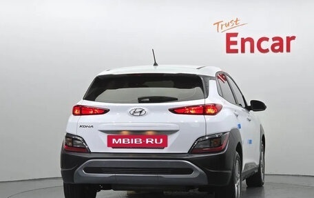 Hyundai Kona I, 2022 год, 1 400 000 рублей, 4 фотография