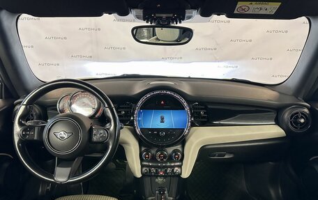 MINI Cabrio, 2021 год, 2 800 000 рублей, 15 фотография