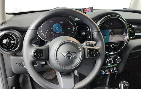 MINI Hatch, 2022 год, 1 850 000 рублей, 8 фотография