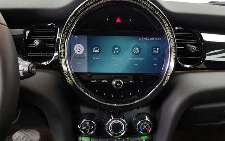 MINI Hatch, 2022 год, 1 850 000 рублей, 9 фотография