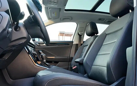 Volkswagen T-Roc I, 2022 год, 1 940 001 рублей, 10 фотография