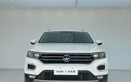 Volkswagen T-Roc I, 2022 год, 1 460 000 рублей, 2 фотография