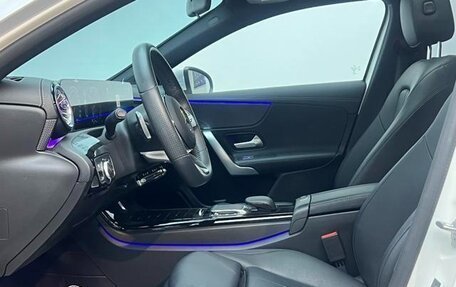 Mercedes-Benz A-Класс, 2022 год, 1 710 000 рублей, 6 фотография