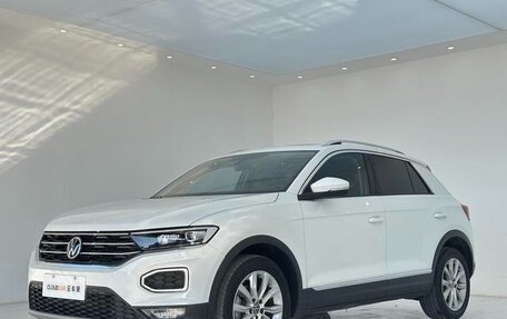 Volkswagen T-Roc I, 2022 год, 1 460 000 рублей, 3 фотография