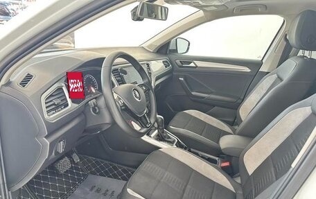 Volkswagen T-Roc I, 2022 год, 1 460 000 рублей, 8 фотография