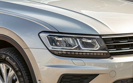 Volkswagen Tiguan II, 2019 год, 1 755 000 рублей, 8 фотография