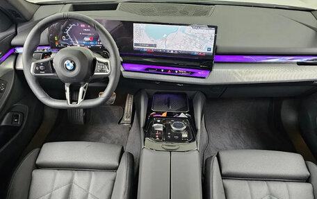 BMW 5 серия, 2025 год, 6 400 000 рублей, 5 фотография