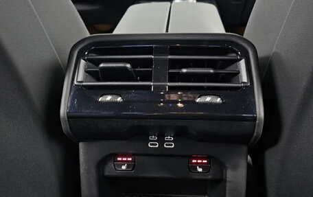 BMW 5 серия, 2025 год, 6 400 000 рублей, 16 фотография