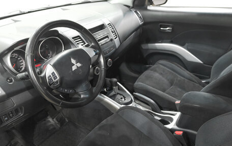 Mitsubishi Outlander III рестайлинг 3, 2007 год, 1 029 000 рублей, 13 фотография