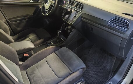 Volkswagen Tiguan II, 2019 год, 2 800 000 рублей, 6 фотография