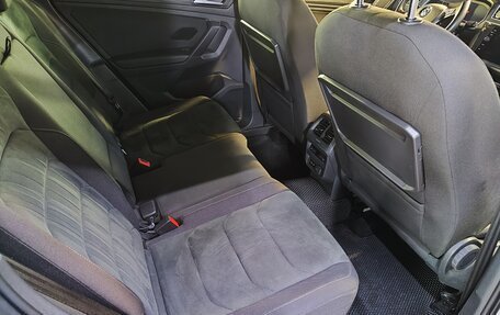 Volkswagen Tiguan II, 2019 год, 2 800 000 рублей, 7 фотография