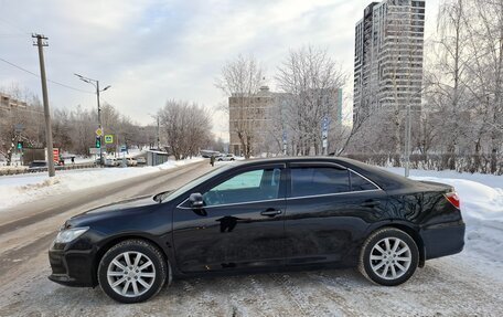 Toyota Camry, 2017 год, 1 870 000 рублей, 2 фотография