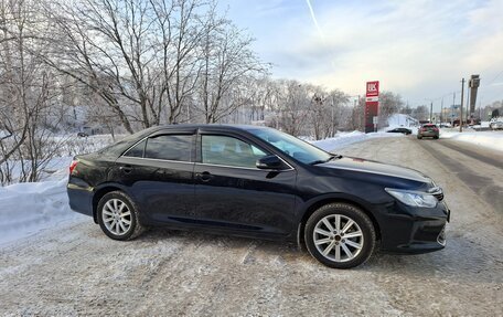 Toyota Camry, 2017 год, 1 870 000 рублей, 8 фотография