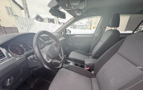 Volkswagen Tiguan II, 2021 год, 2 950 000 рублей, 15 фотография