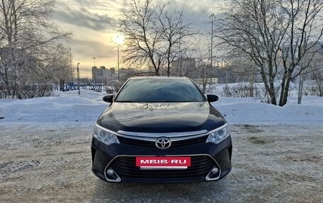 Toyota Camry, 2017 год, 1 870 000 рублей, 12 фотография