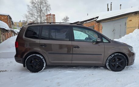 Volkswagen Touran III, 2013 год, 935 000 рублей, 7 фотография