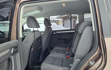 Volkswagen Touran III, 2013 год, 935 000 рублей, 10 фотография