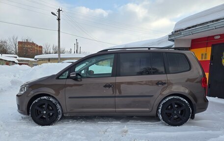 Volkswagen Touran III, 2013 год, 935 000 рублей, 8 фотография