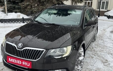 Skoda Superb III рестайлинг, 2013 год, 1 370 000 рублей, 6 фотография