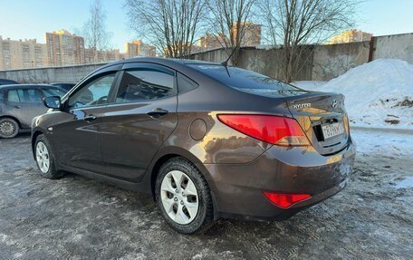 Hyundai Solaris II рестайлинг, 2015 год, 970 000 рублей, 5 фотография