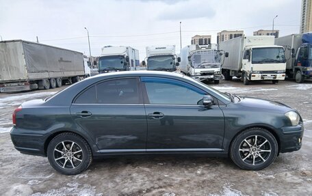 Toyota Avensis III рестайлинг, 2006 год, 680 000 рублей, 17 фотография