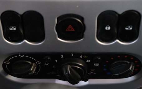 Renault Logan I, 2012 год, 629 000 рублей, 14 фотография