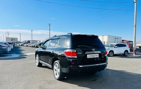 Toyota Highlander III, 2013 год, 1 849 999 рублей, 4 фотография