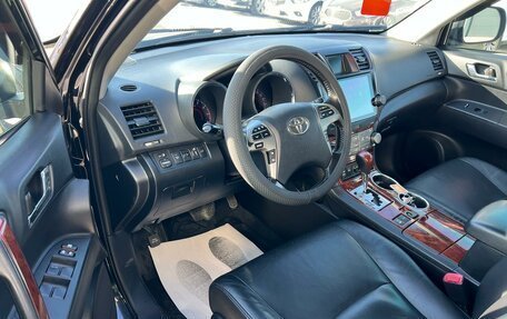 Toyota Highlander III, 2013 год, 1 849 999 рублей, 10 фотография