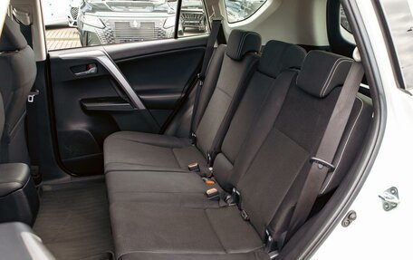 Toyota RAV4, 2019 год, 2 265 000 рублей, 16 фотография