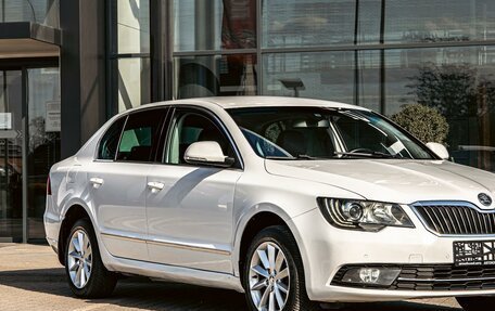 Skoda Superb III рестайлинг, 2013 год, 1 025 000 рублей, 7 фотография