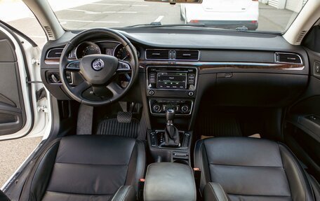 Skoda Superb III рестайлинг, 2013 год, 1 025 000 рублей, 16 фотография