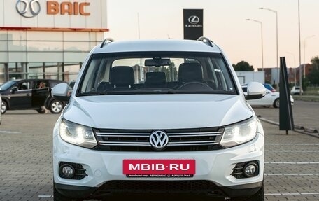 Volkswagen Tiguan I, 2015 год, 1 435 000 рублей, 2 фотография