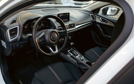 Mazda 3, 2018 год, 1 285 000 рублей, 13 фотография