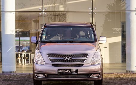 Hyundai Grand Starex Grand Starex I рестайлинг 2, 2014 год, 1 395 000 рублей, 2 фотография