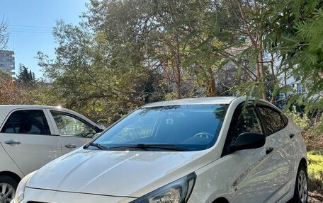 Hyundai Solaris II рестайлинг, 2014 год, 900 000 рублей, 6 фотография