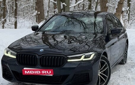 BMW 5 серия, 2021 год, 5 399 000 рублей, 2 фотография