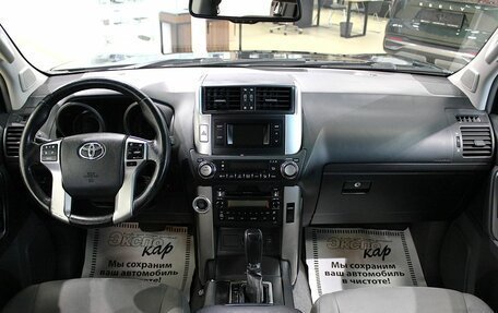 Toyota Land Cruiser Prado 150 рестайлинг 2, 2010 год, 2 390 000 рублей, 11 фотография