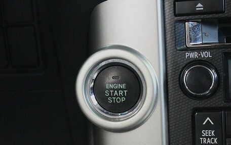 Toyota Land Cruiser Prado 150 рестайлинг 2, 2010 год, 2 390 000 рублей, 23 фотография