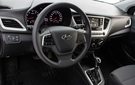 Hyundai Solaris II рестайлинг, 2022 год, 1 799 000 рублей, 6 фотография