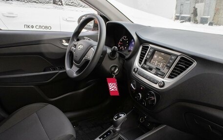 Hyundai Solaris II рестайлинг, 2022 год, 1 799 000 рублей, 13 фотография