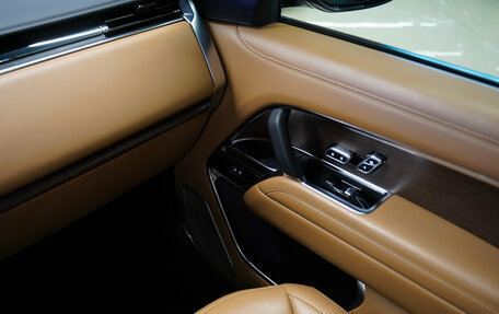 Land Rover Range Rover IV рестайлинг, 2022 год, 18 500 000 рублей, 32 фотография