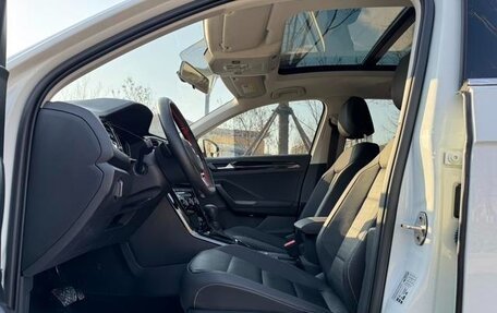 Volkswagen T-Roc I, 2022 год, 1 445 000 рублей, 8 фотография