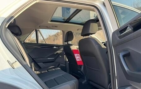 Volkswagen T-Roc I, 2022 год, 1 445 000 рублей, 11 фотография