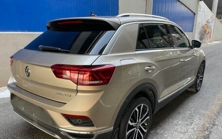 Volkswagen T-Roc I, 2022 год, 1 350 000 рублей, 5 фотография