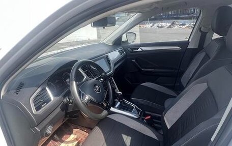 Volkswagen T-Roc I, 2023 год, 1 415 000 рублей, 6 фотография